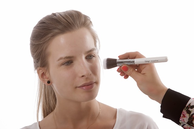 makeup brushes-824706_640